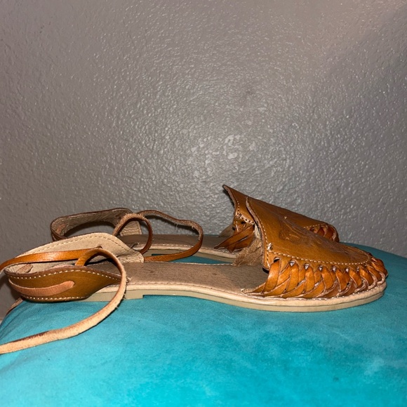 Shoes - Picture 2 of 3